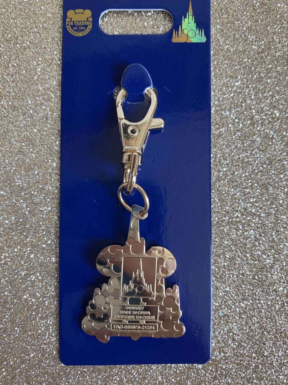 Walt Disney World 50th Mickey New Card - Disney Theme Park Merchandise (Walt Disney World Resorts 50th Anniversary) action figure collectible [Barcode 400939713550] - Main Image 3