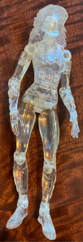 Toybiz Fantastic Four Classics Invisible Woman Ultimate Costume Force Missile Blaster Clear - Toy Biz (Fantastic Four Classics) (Fantastic Four Classics) action figure collectible [Barcode 035112723165] - Main Image 2