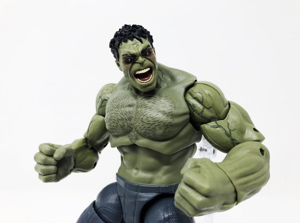 Hulkbuster & Incredible Hulk - Hasbro (MCU Ten Year Anniversary) action figure collectible - Main Image 2