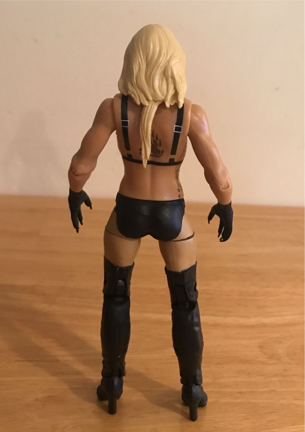 Scarlett Bordeaux - Mattel Wwe (WWE Mattel Basic Series 120) action figure collectible - Main Image 2