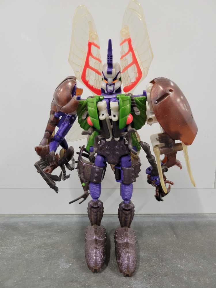 Tripredacus  - Hasbro (Beast Wars) action figure collectible - Main Image 2