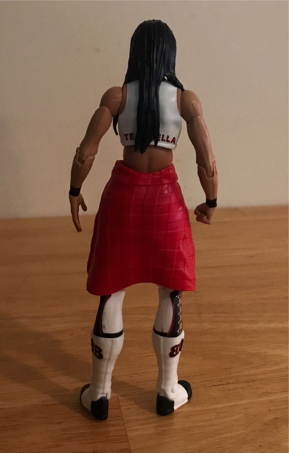 Brie Bella - Mattel Wwe (WWE Mattel Basic Series Battle Pack Series 43) action figure collectible - Main Image 2