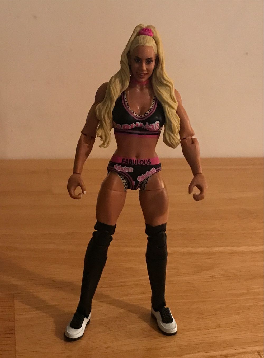 Carmella - Mattel Wwe (WWE Mattel Elite Series 86 Summer Slam 2021 Series) action figure collectible - Main Image 3