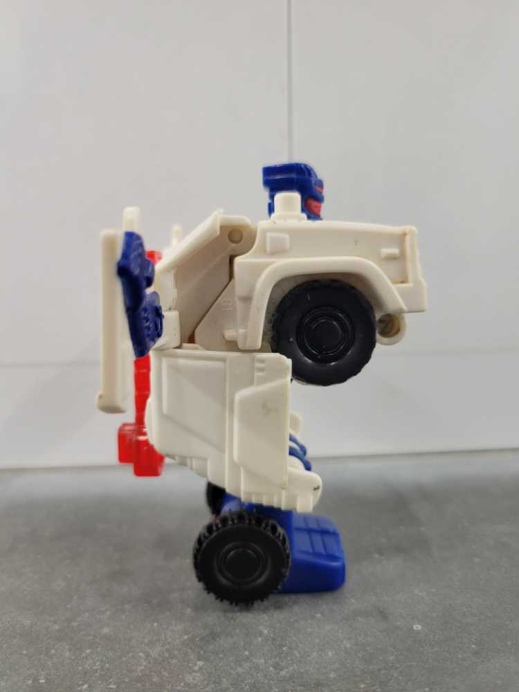 Red Alert McDonald’s 1st - Hasbro (Armada) action figure collectible - Main Image 3