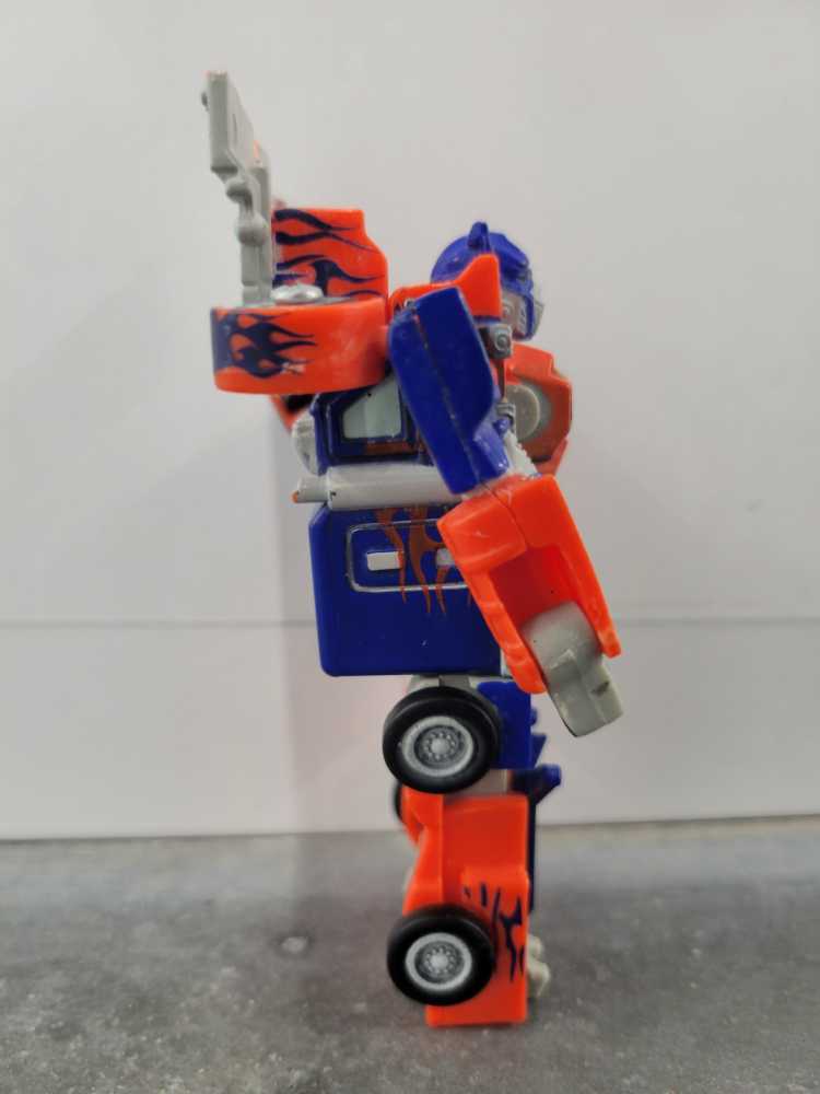 Optimus Prime Cake Topper 2nd - Hasbro (Movie) action figure collectible - Main Image 3