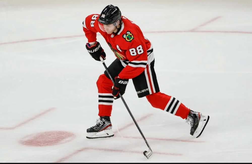 NHL Patrick Kane Chicago Blackhawks - McFarlane Toys (NHL) action figure collectible [Barcode 787926771367] - Main Image 3