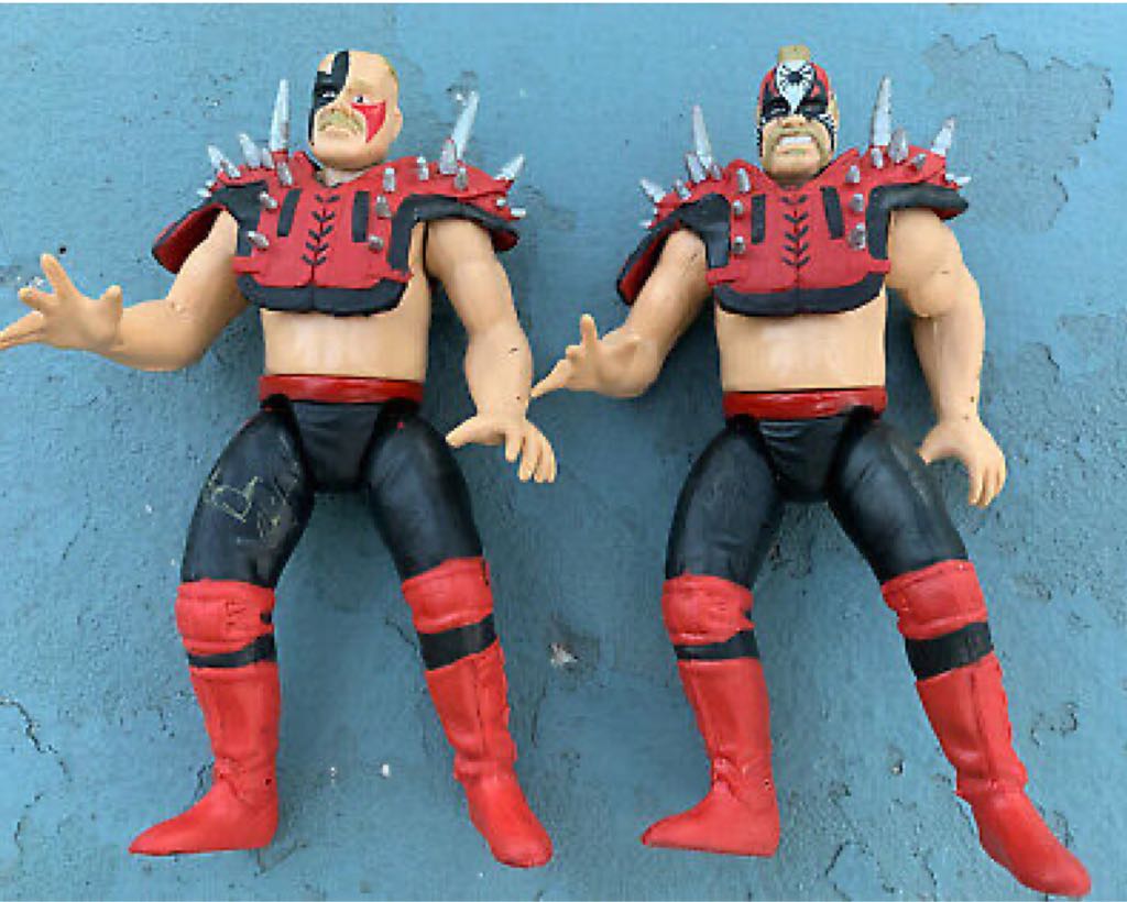 Hawk - Jakks Pacific (WWE Classic Superstars 2-Pack Series 1)) action figure collectible - Main Image 2