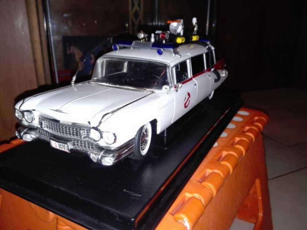 Ghostbusters Ecto 1 1:21 diecast model - JoyRide (Ghostbusters) action figure collectible - Main Image 4
