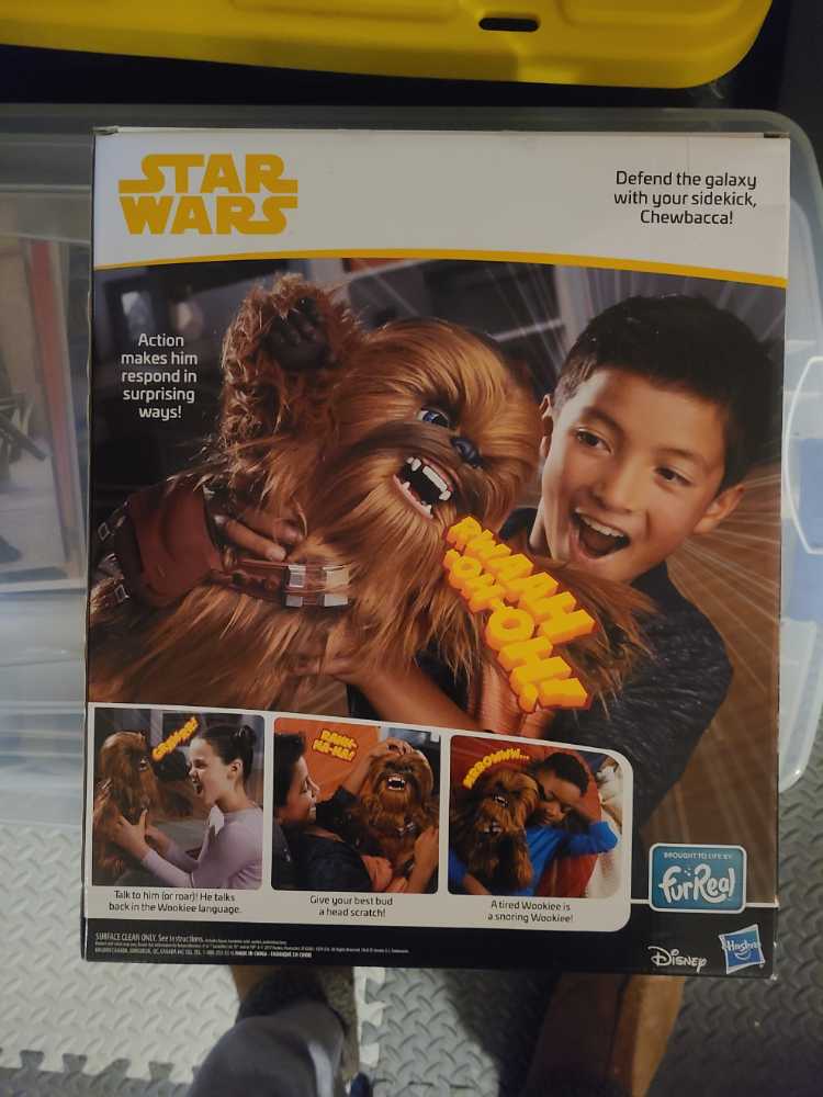 FurReal Star Wars Ultimate Co-pilot Chewie Interactive Plush Toy (100 Sound-and-motion Combinations)  action figure collectible [Barcode 630509669929] - Main Image 3