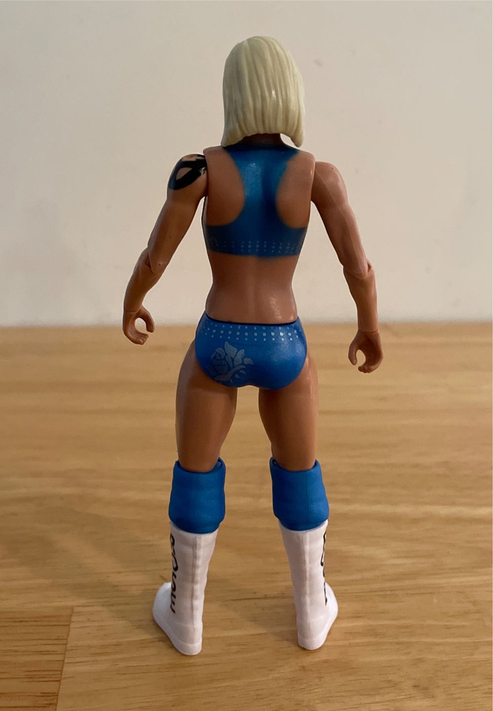 Mandy Rose - Mattel Wwe (WWE Mattel Basic Series 126) action figure collectible - Main Image 2