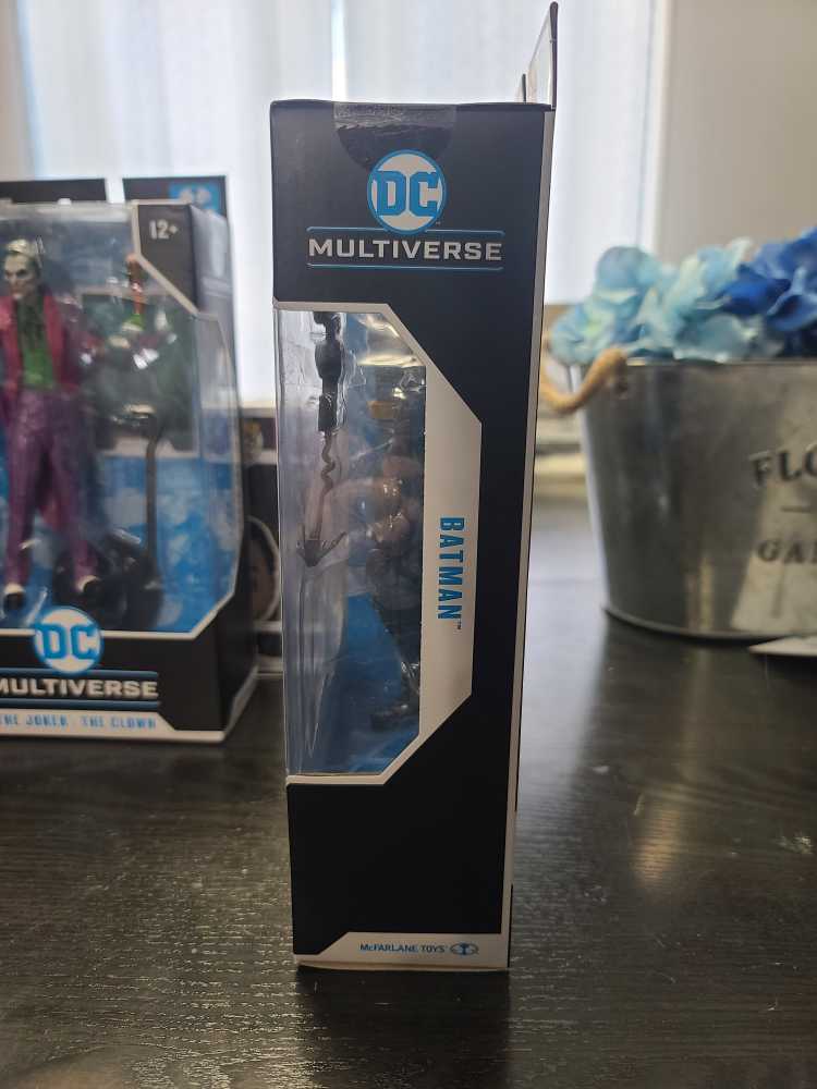 Batman (Three Jokers) (Loose) - McFarlane Toys™ (DC Multiverse) action figure collectible - Main Image 2