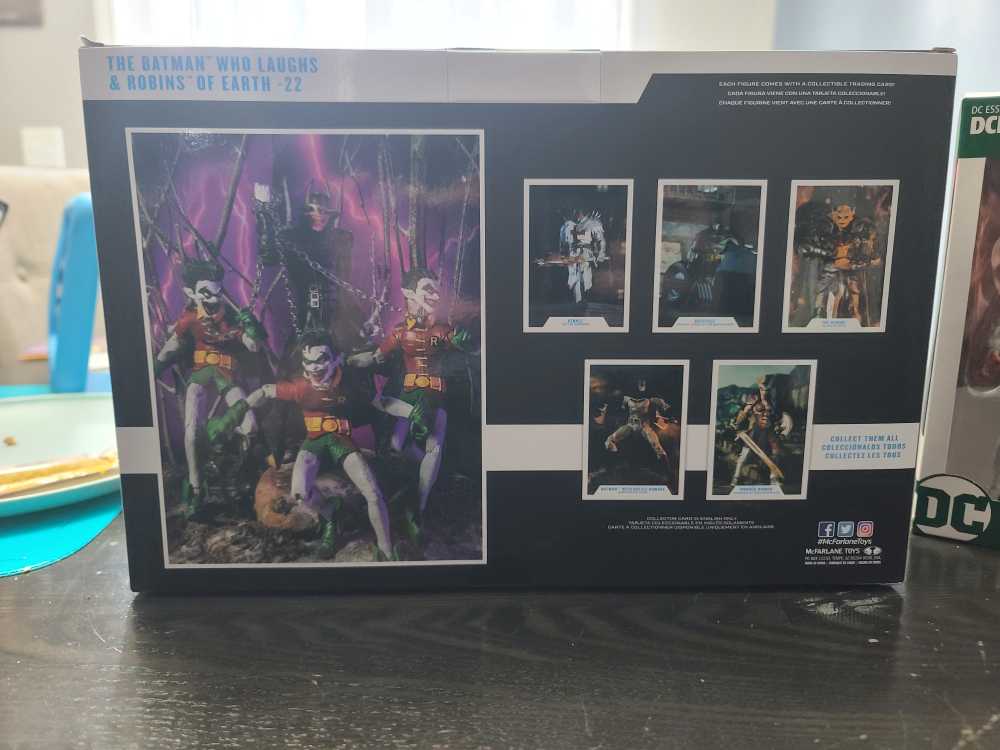 McFarlane DC Multiverse The Batman Who Laughs & Robins of Earth-22 - McFarlane Toys™ (Comic Book) action figure collectible - Main Image 3