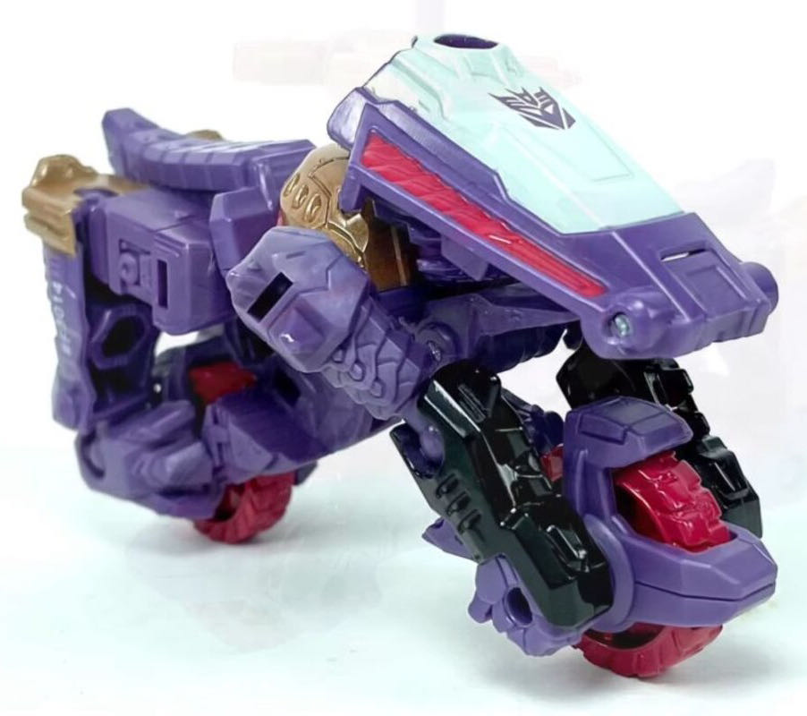 Iguanus - Hasbro (Transformers Legacy) action figure collectible [Barcode 5010993934263] - Main Image 3