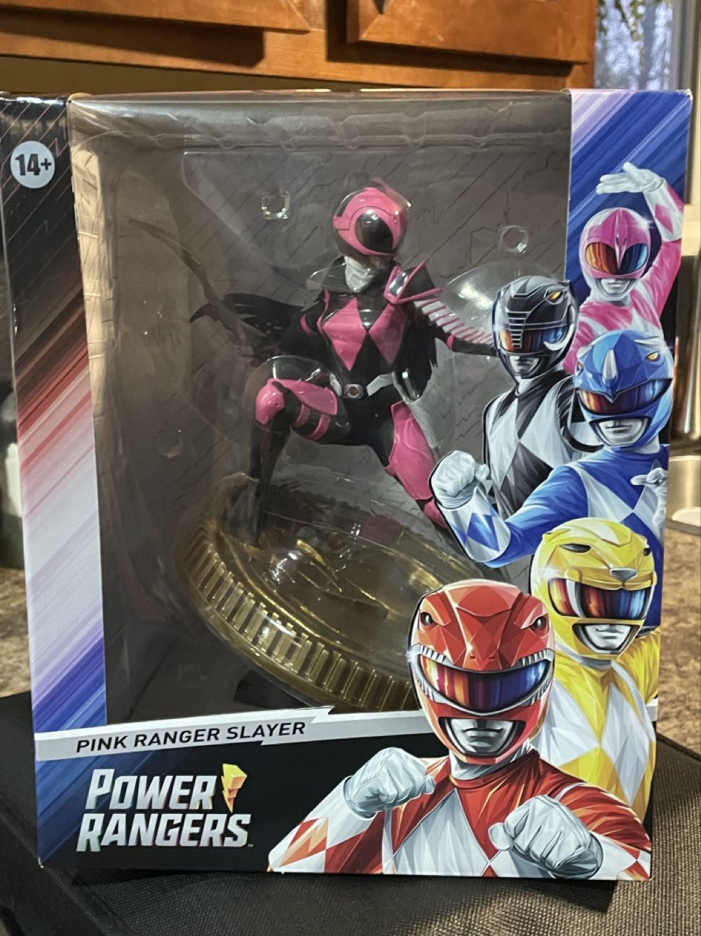 Pink Ranger Slayer - PCS Collectibles (Power Ranger On Power Coin) action figure collectible [Barcode 701575417667] - Main Image 2