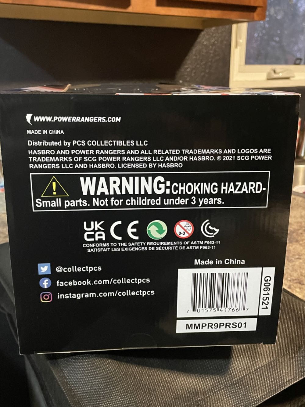 Pink Ranger Slayer - PCS Collectibles (Power Ranger On Power Coin) action figure collectible [Barcode 701575417667] - Main Image 3