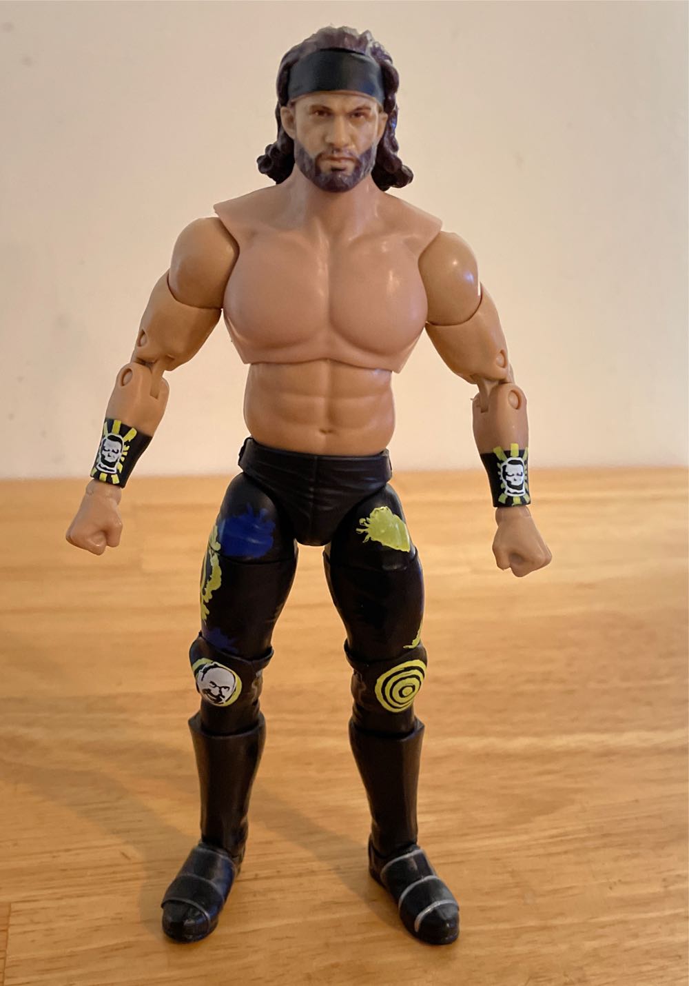 Trent? - Jazwares AEW (AEW Jazwares Unrivaled Collection Series 8) action figure collectible - Main Image 3