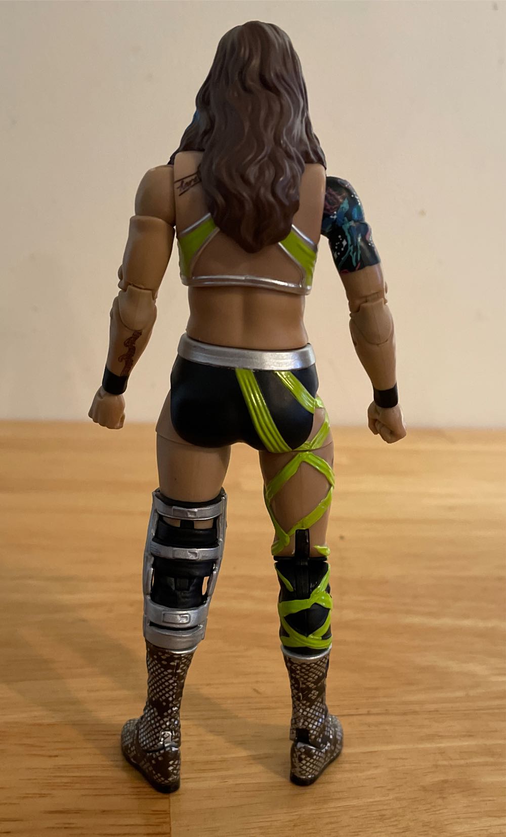 Kris Statlander - Jazwares AEW (AEW Jazwares Unrivaled Collection Series 8) action figure collectible - Main Image 2