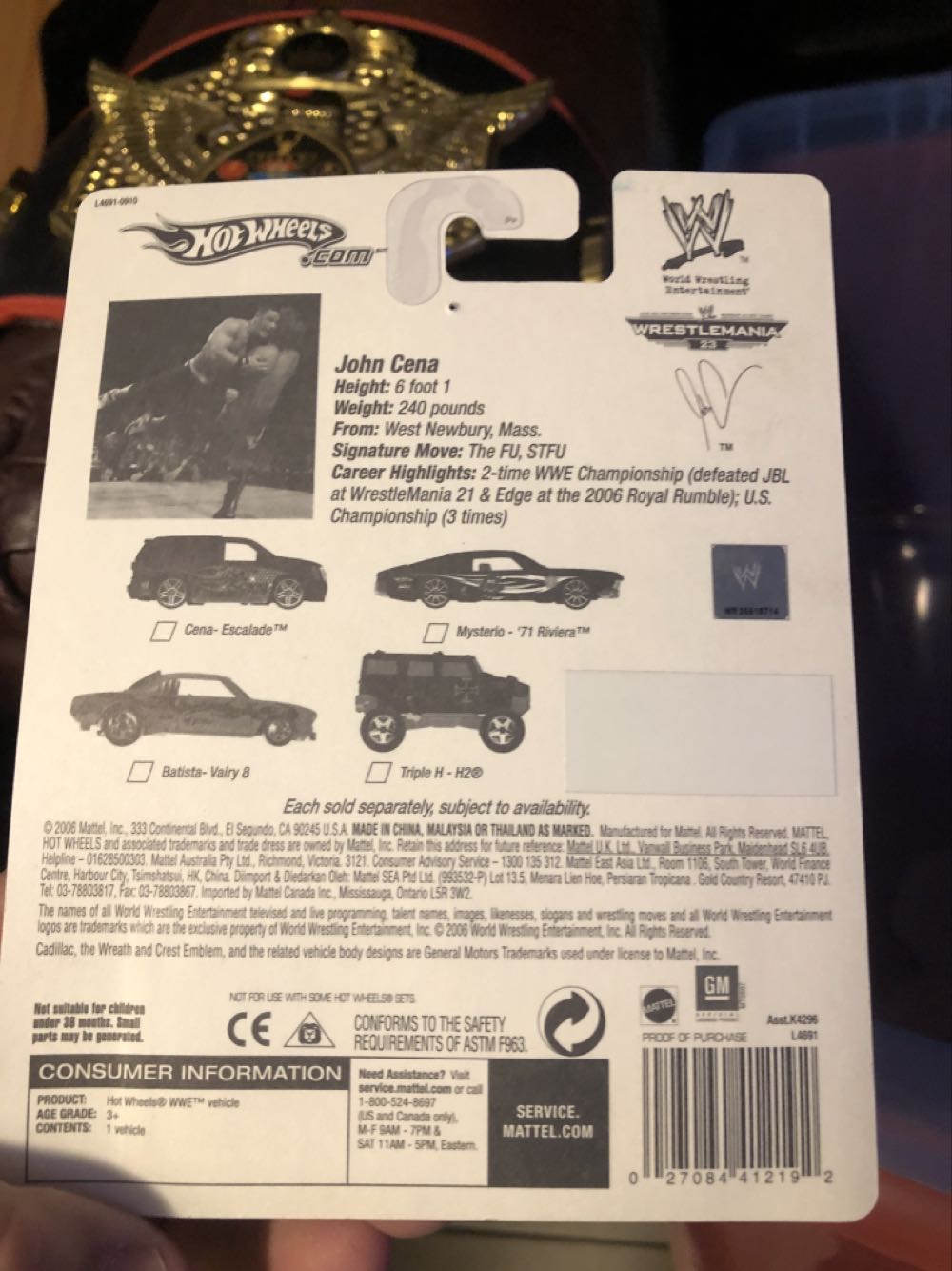 John Cents Hotwheel Escalade  action figure collectible [Barcode 027084412192] - Main Image 3