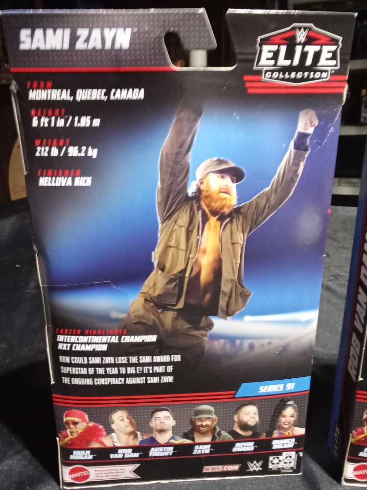 SAMI ZAYN - WWE ELITE 91 - Mattel (Attire Date: Dec. 25, 2020 @ WWE SmackDown) action figure collectible [Barcode 194735021888] - Main Image 2
