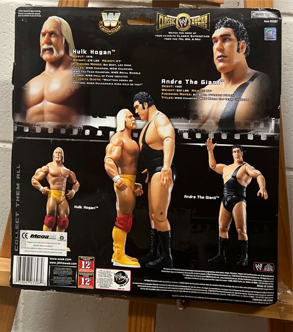 Hulk Hogan Vs Andre The Giant - Jakks Pacific (WWE Classic Superstars) action figure collectible [Barcode 039897933979] - Main Image 2