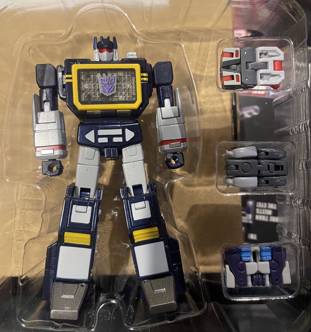 Scaramanga (Soundwave w/ Laserbeak, Ravage & Rumble) - Newage (The Transformers) action figure collectible - Main Image 2