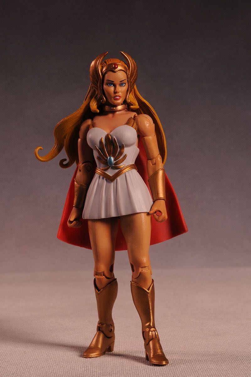 She-Ra - Mattel (MOTU Classics) (Masters Of The Universe Classics) action figure collectible - Main Image 3