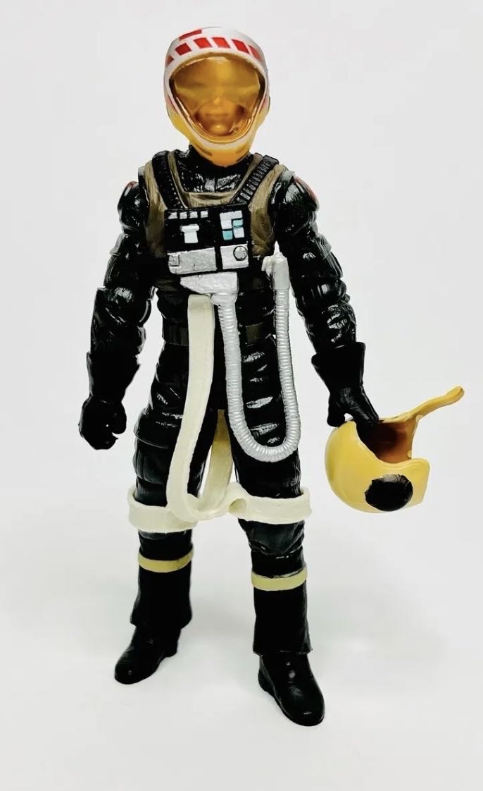 Tycho Celchu (A-Wing Pilot) - Hasbro (Star Wars Coin Collection) (Star Wars) action figure collectible - Main Image 3