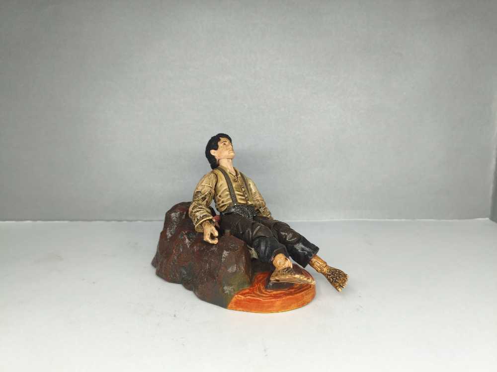 Frodo (Mount Doom) - TOYBIZ (Lord Of The Rings) (Lord Of The Rings) action figure collectible - Main Image 3