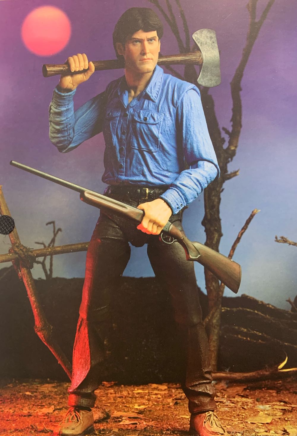 The Evil Dead: Ash - Neca (The Evil Dead) action figure collectible - Main Image 3