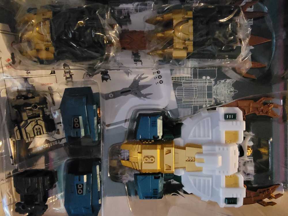 TDW-10 Piranacon Add On - TDW (Transformers Power Of The Primes) action figure collectible [Barcode 680334991986] - Main Image 3