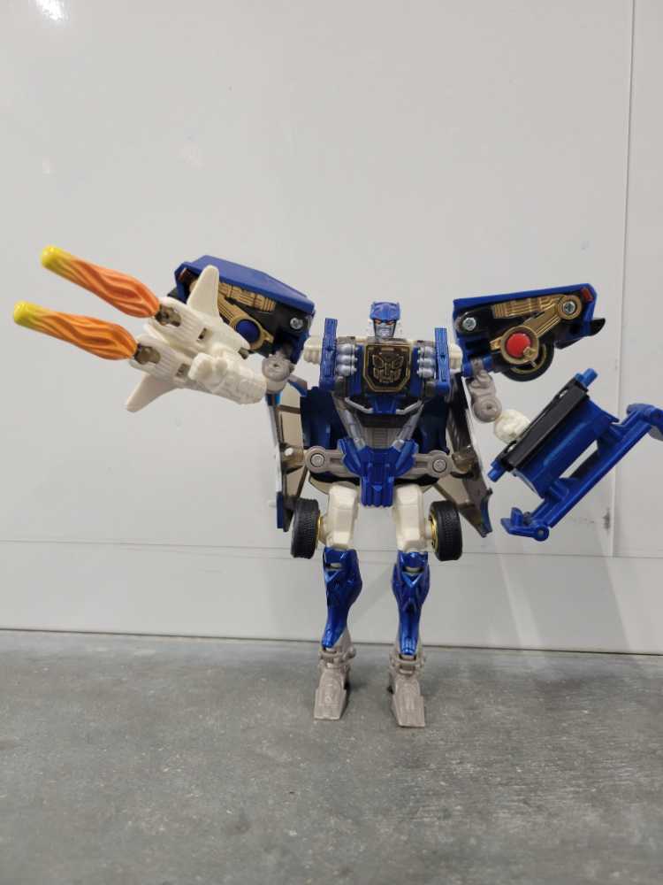 Prowl Super 2nd Robot Mode - Hasbro (Robots In Disguise RID) action figure collectible - Main Image 2