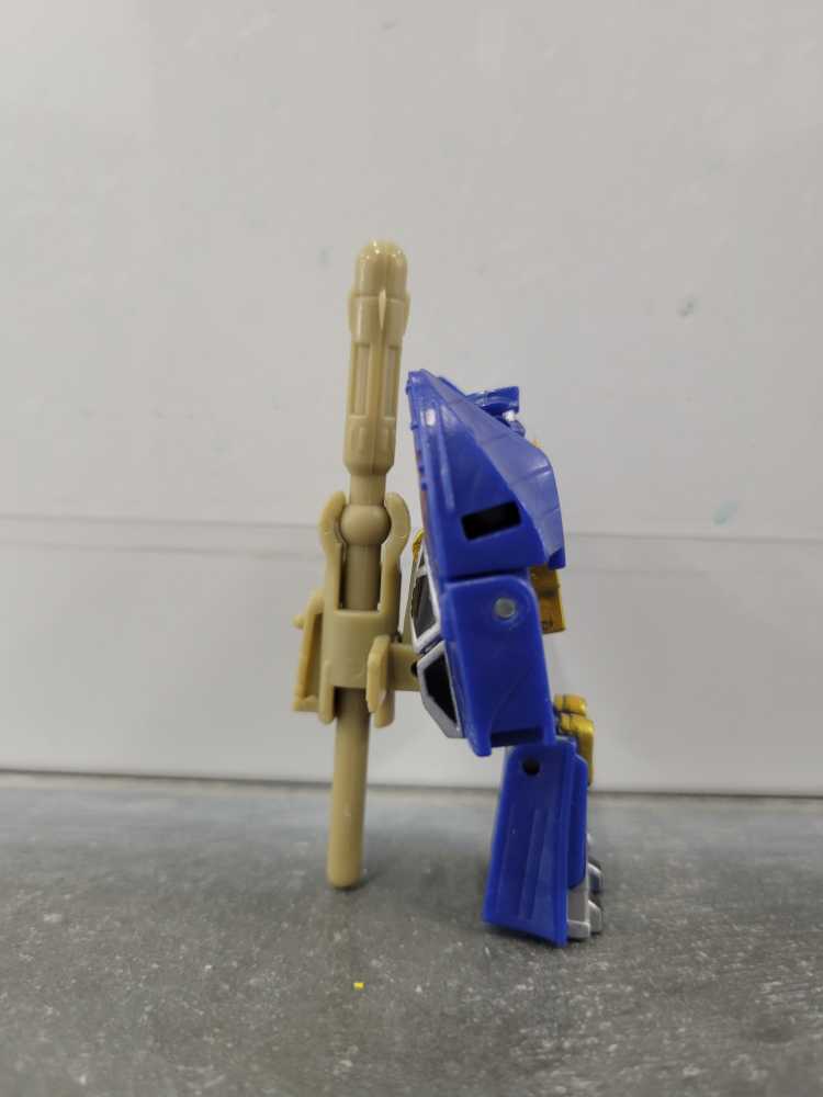 Stormcloud (Robot Mode) Sea Team Recolor - Hasbro (Armada) action figure collectible - Main Image 2