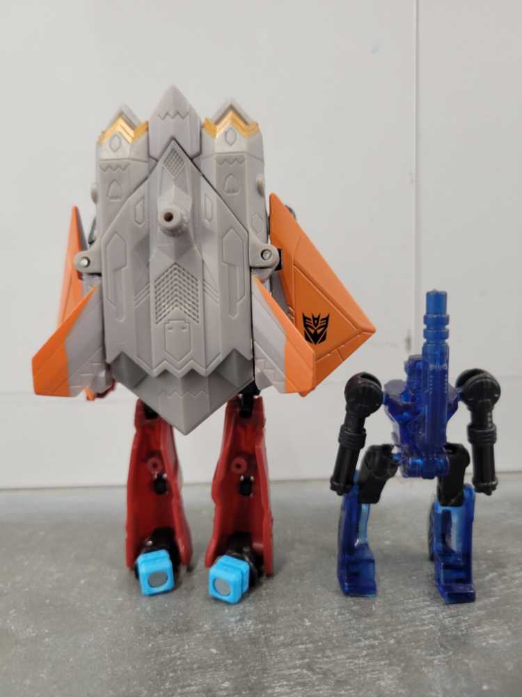 Darkstream with Razorbeam - Hasbro (Power Core Combiners) action figure collectible - Main Image 3