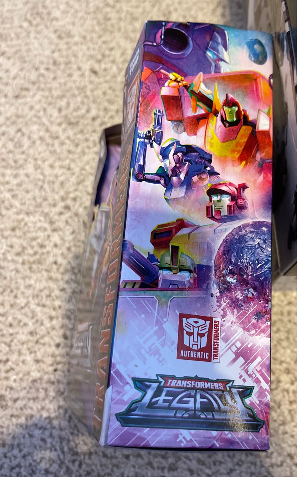 Autobot Skids: Transformers Legacy Deluxe Class    - Hasbro / Takara Tomy (Transformers Legacy) action figure collectible [Barcode 5010993974931] - Main Image 4