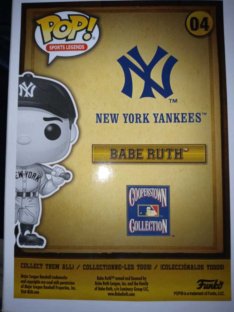 MLB: Babe Ruth Black & White #4 - Funko (Major League Baseball) action figure collectible [Barcode 889698460835] - Main Image 2
