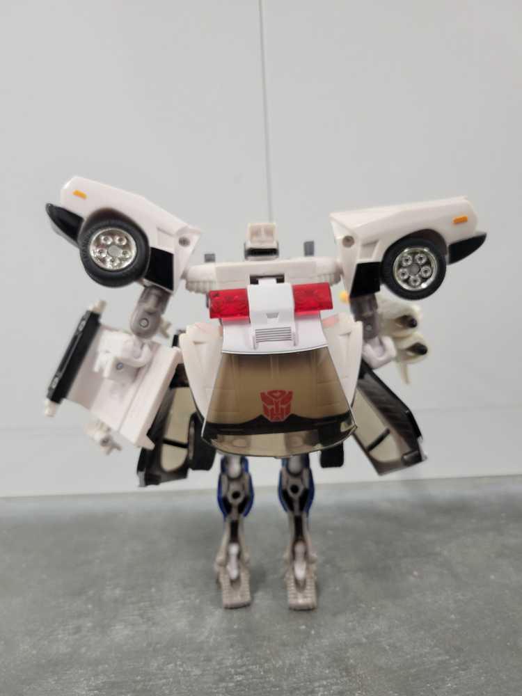 Prowl 2nd Robot Mode - Hasbro (Robots In Disguise RID) action figure collectible - Main Image 4