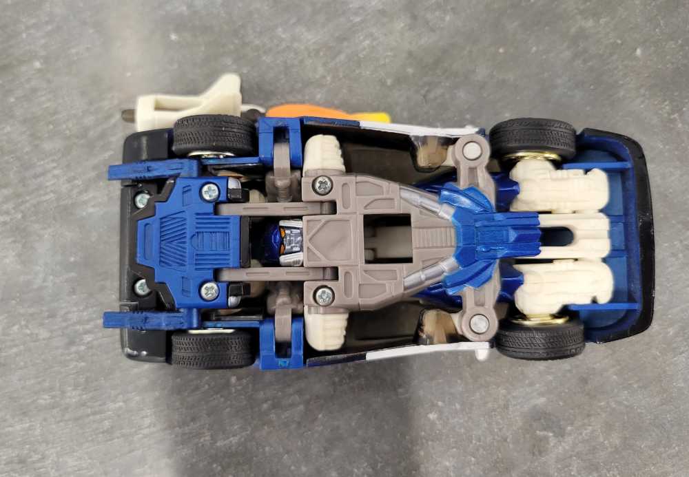 Prowl Super 3rd Vehicle Mode - Hasbro (Robots In Disguise RID) action figure collectible - Main Image 4