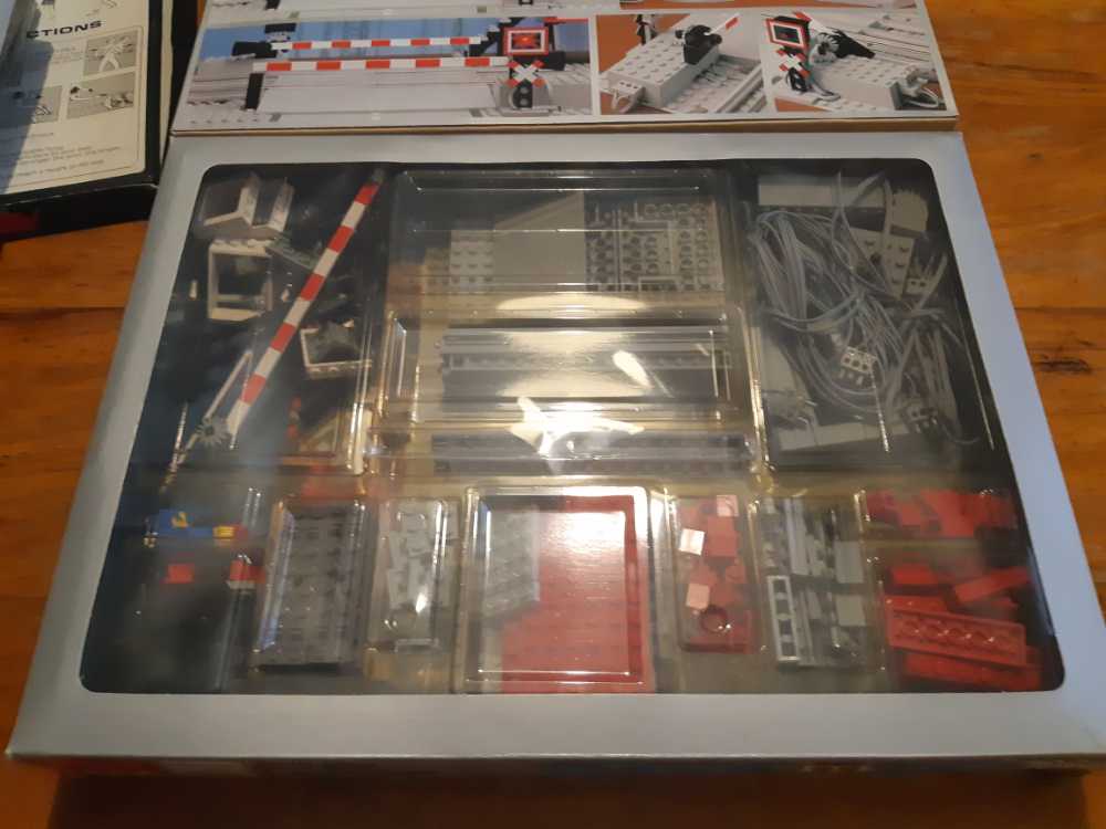 Lego Controllata A Distanza Di Transizione Ferroviario ... - Lego (Lego) action figure collectible [Barcode 5702010978663] - Main Image 3