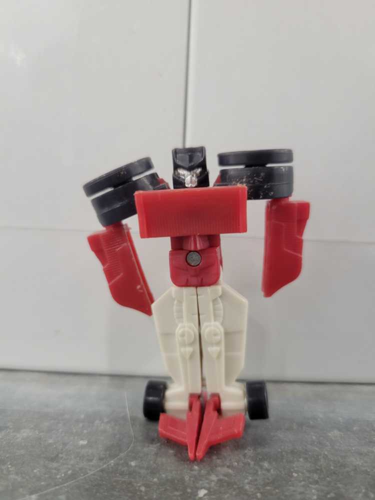Mirage Road Assault  - Hasbro (Armada) action figure collectible - Main Image 1