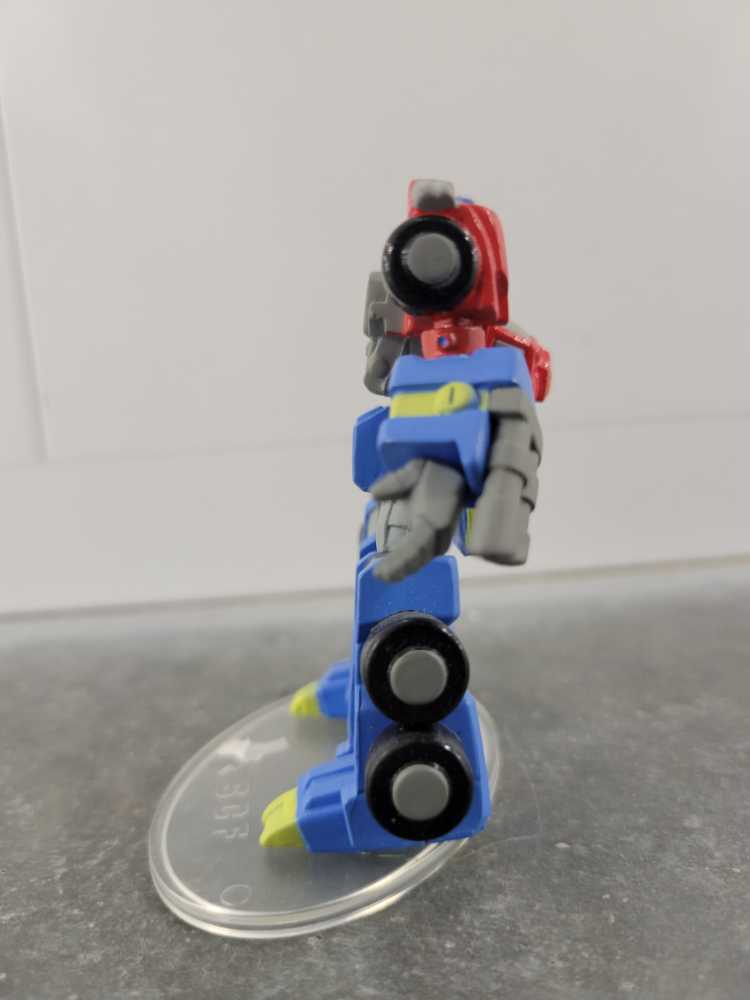 Optimus Prime Armada - Takara (Heroes Of Cybertron SCF) action figure collectible - Main Image 4