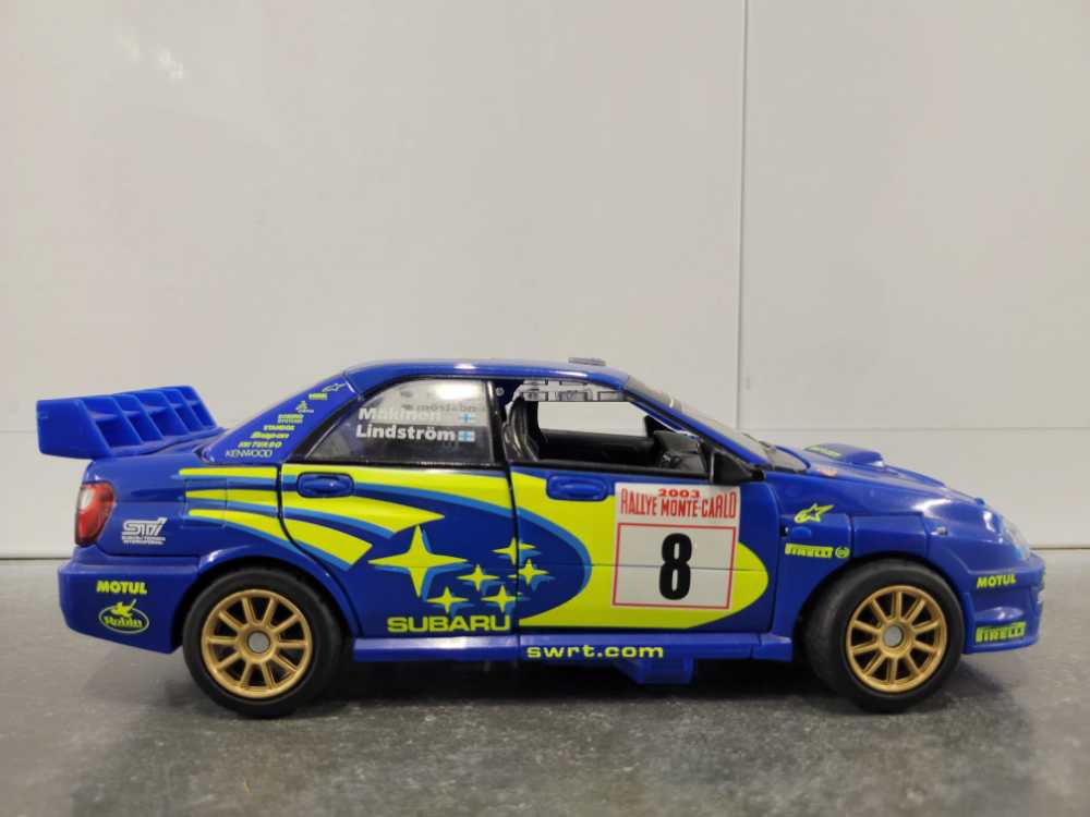 Smokescreen 4th Vehicle Mode - Hasbro (Alternators) action figure collectible - Main Image 3