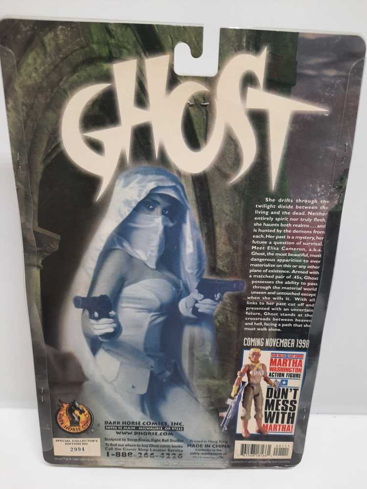Ghost (Glow In The Dark Variant)  (Dark Horse: 6”) action figure collectible [Barcode 761568181661] - Main Image 2