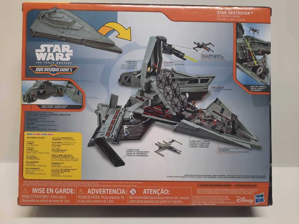 Star Destroyer (With Bonus)  (Star Wars: Micro Machines) action figure collectible [Barcode 630509368303] - Main Image 2