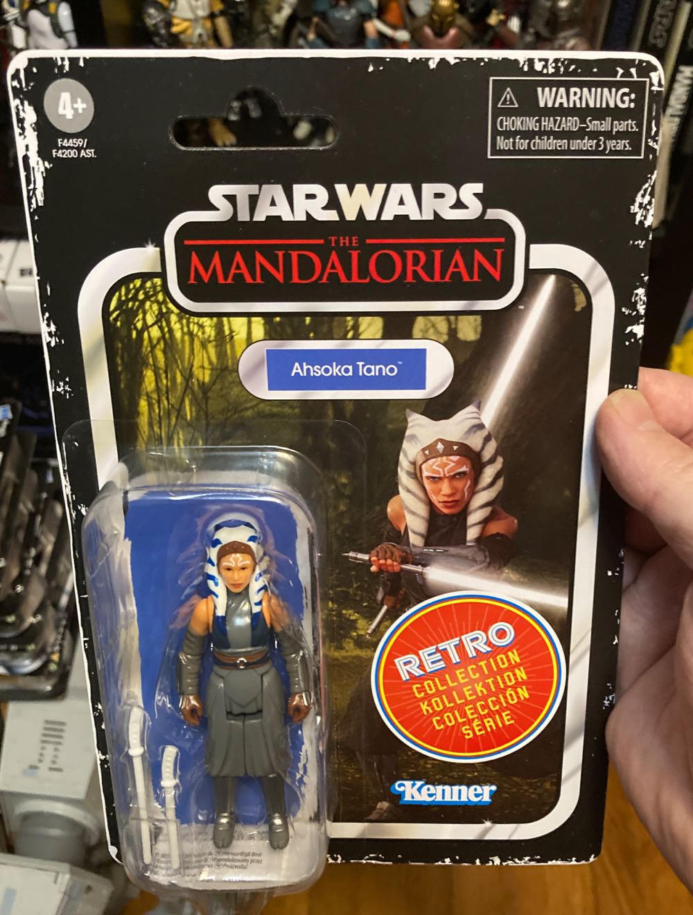 Retro Star Wars : Ahsoka Tano - Hasbro/Kenner (Star Wars: The Mandalorian) action figure collectible [Barcode 5010993955909] - Main Image 4