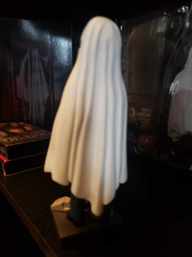 Royal Bobble Halloween Sheet Myers  action figure collectible - Main Image 2