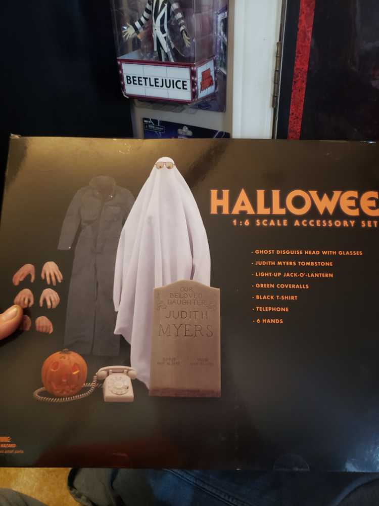 Trick Or Treat Studios Halloween 1:6 Scale Michael Myers Figure Accessory Pack - Trick or Treat Studios (Halloween) action figure collectible [Barcode 811501038382] - Main Image 4