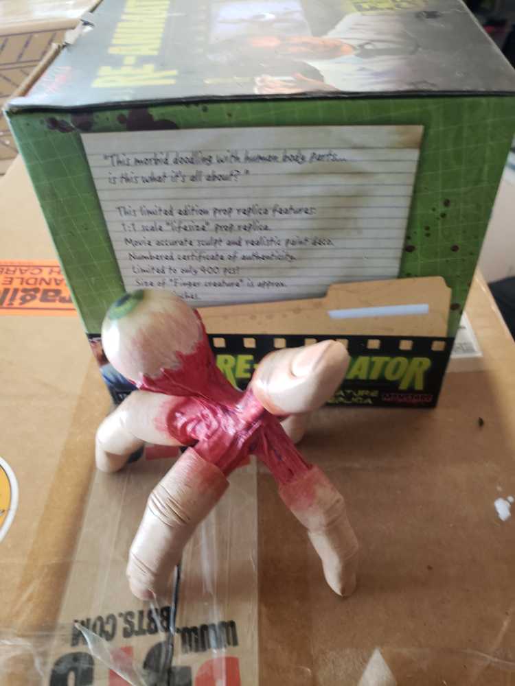 Finger Creature 1:1 Scale Prop Replica - Amok Time (Re-Animator) action figure collectible [Barcode 893364002779] - Main Image 4