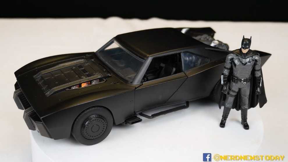Jada Toys The Batman Batmobile 1:24  - Jada Toys (The Batman) action figure collectible [Barcode 801310327319] - Main Image 4