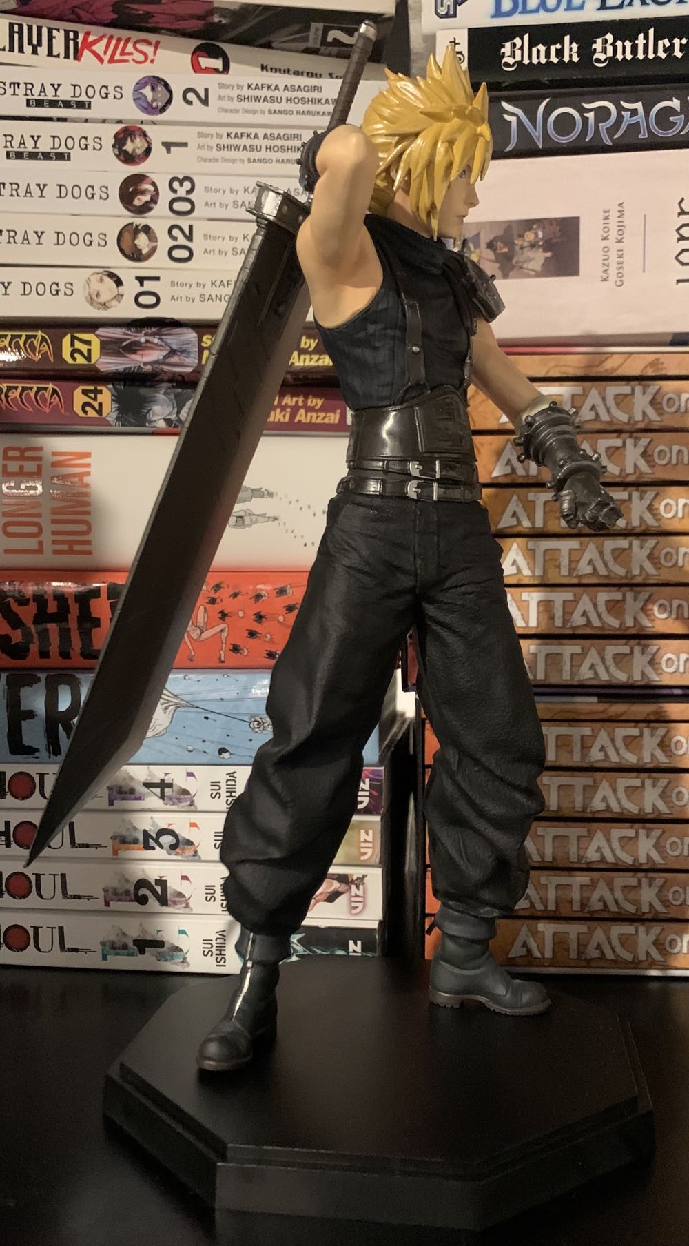 FINAL FANTASY VII REMAKE Statuette Cloud Strife - Square Enix action figure collectible [Barcode 2117160000523] - Main Image 2