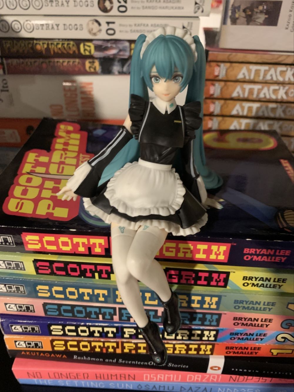 Hatsune Miku Noodle Stopper Figure - FuRyu (Sporty Maid Ver.) action figure collectible - Main Image 3